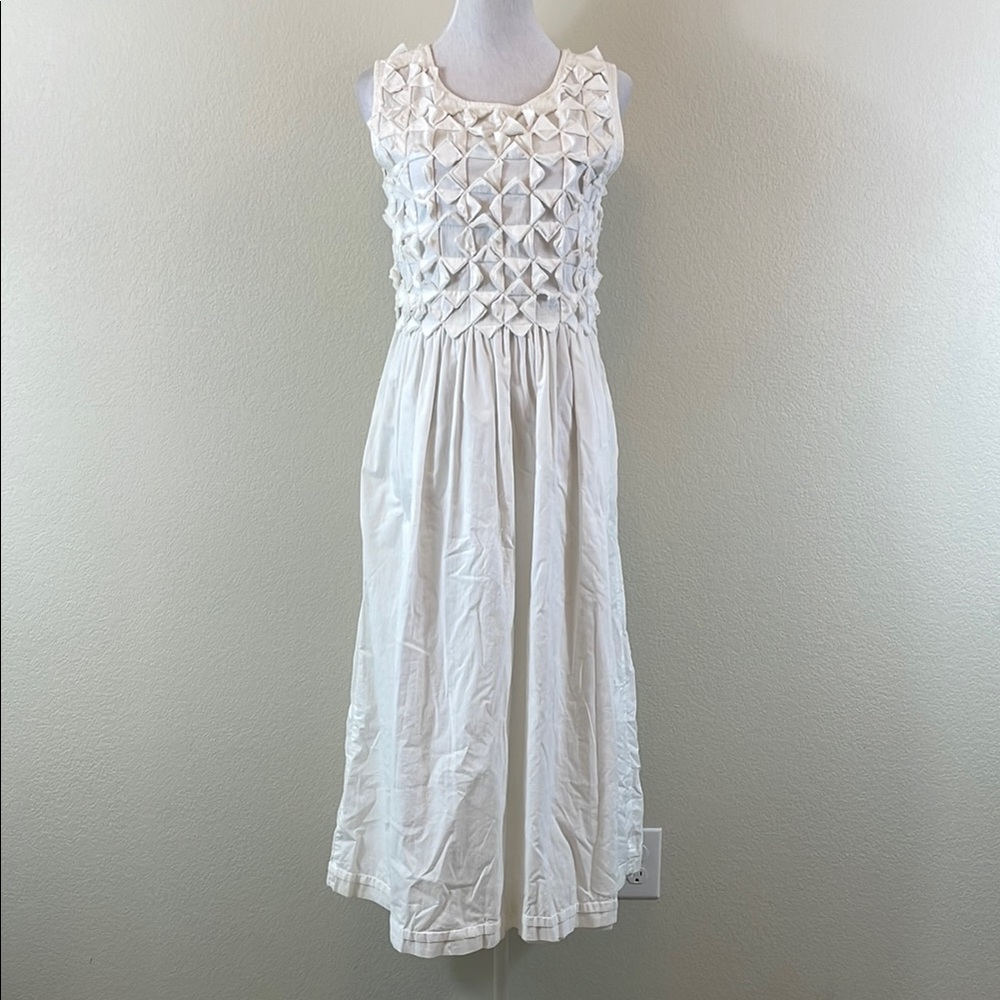 First Bloom Elegant White Sleeveless Dress Size 6
